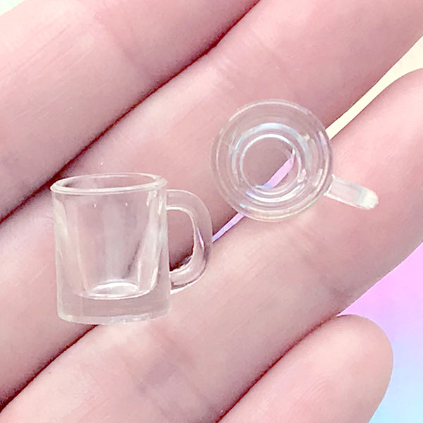 Miniature Martini Glasses | Dollhouse Cocktail Glass | Small Plastic Cups  for Doll House Food Craft (4 pcs / Clear / 26mm x 38mm)