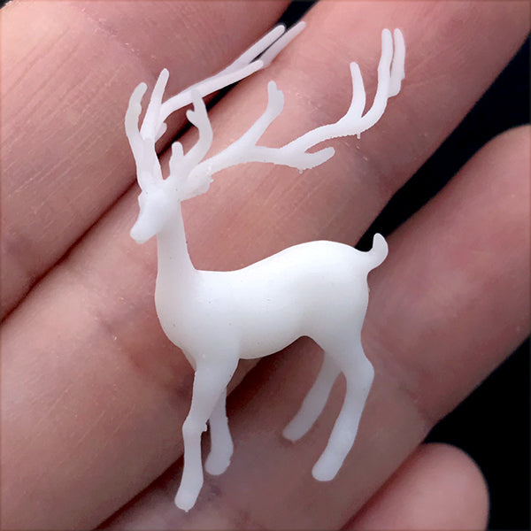 Reindeers straw charms