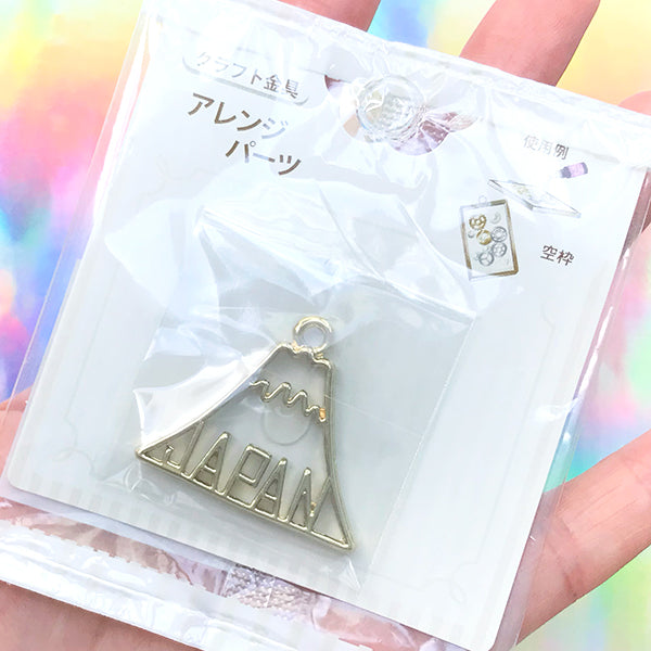 Paper Wishes  Seaside Pendent UV Resin Kit