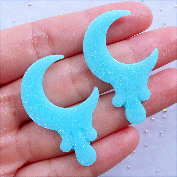 Kawaii Melty Moon Cabochons with Glitter | Shimmer Drippy Crescent Moon  Flatback | Glittery Resin Cabochon | Magical Girl Jewellery Making | Pastel