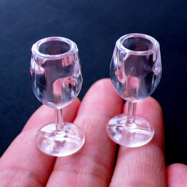 Ipetboom Dollhouse Wine Glasses, 10pcs Mini Shot Glass Tiny Wine Glass  Dollhouse Miniatures Glasses Toys Goblets Cups Model Feature - Yahoo  Shopping