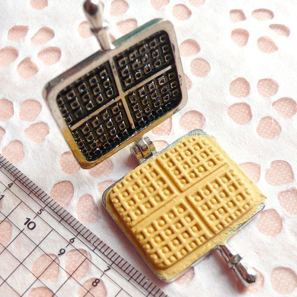 Mini Waffle Maker Fake Waffle Cabochons Doll Size Waffle Maker 