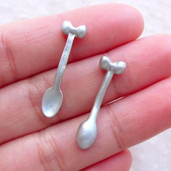 50PCS Silver Dollhouse Spoon Metal Mini Spoons Alloy Crafts DIY Miniature  Spoon Fake Food Jewelry Charm Bead Finding