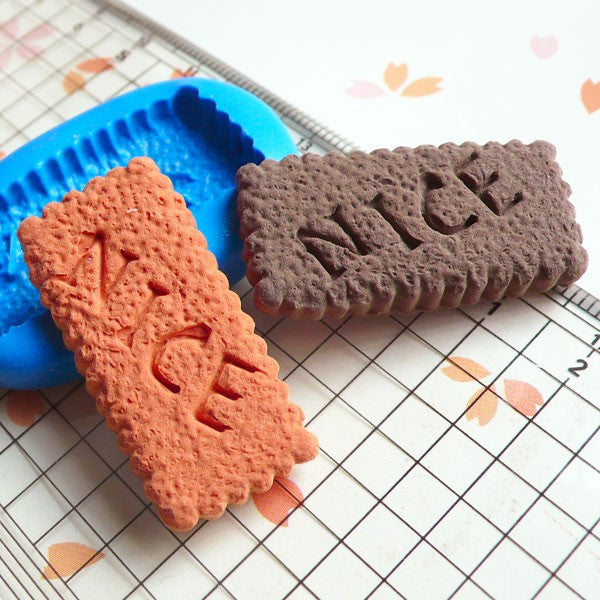 Silicone biscuit best sale moulds